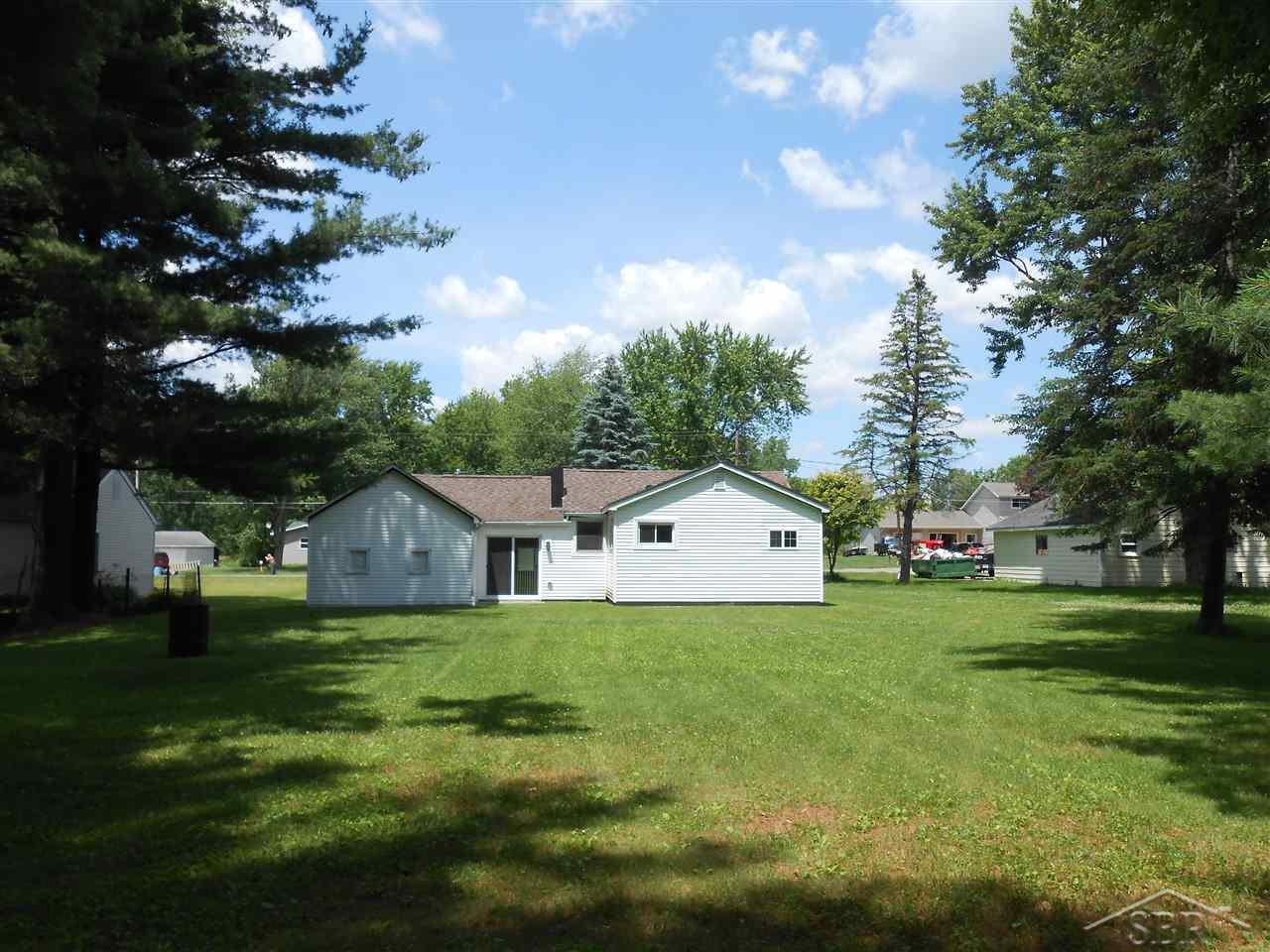 7095 Dutch Road Saginaw, MI 48609 - Photo 15 of 16 31249669-14.JPG