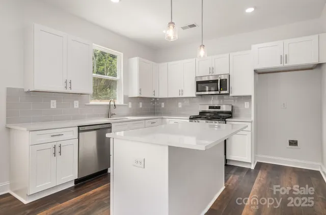 $424,990 | 4037 Jenison Valley, Charlotte, NC 28214