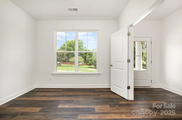 $424,990 | 4037 Jenison Valley, Charlotte, NC 28214