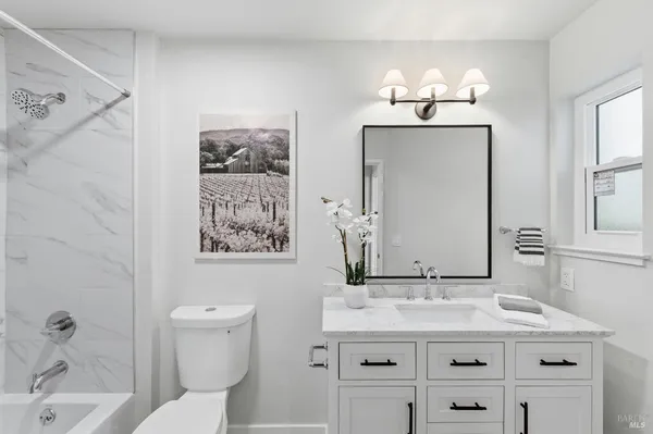 a view of entryway and hall