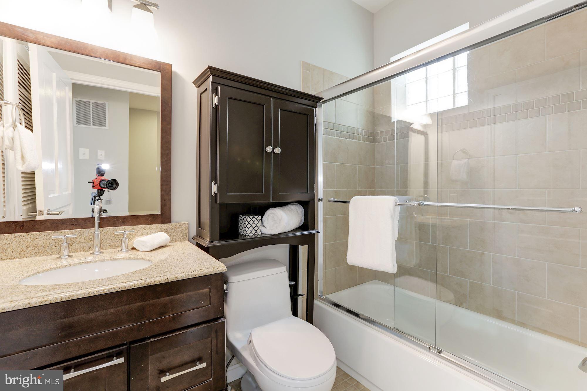 2292 Champlain Street Northwest Washington, DC 20009 - Photo 19 of 28