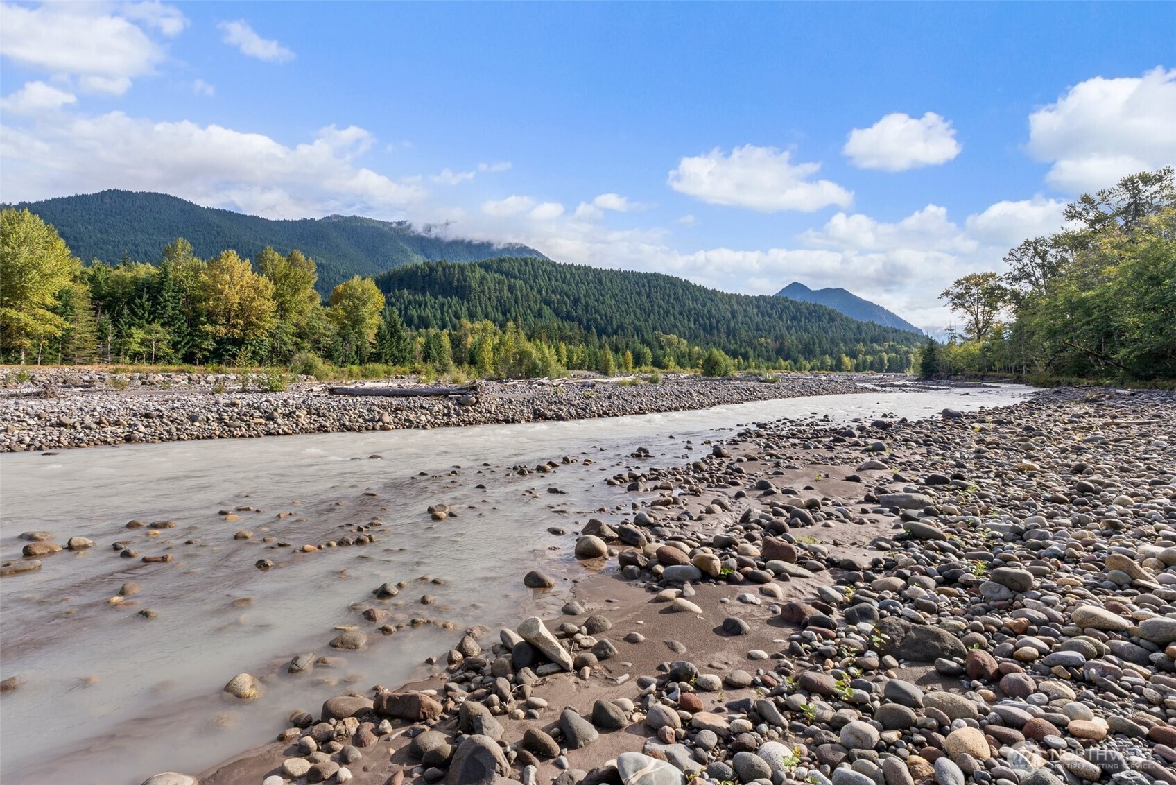 1 Skate Creek Road North Ashford, WA 98304 - Photo 13 of 36 a view of a road with an ocean space