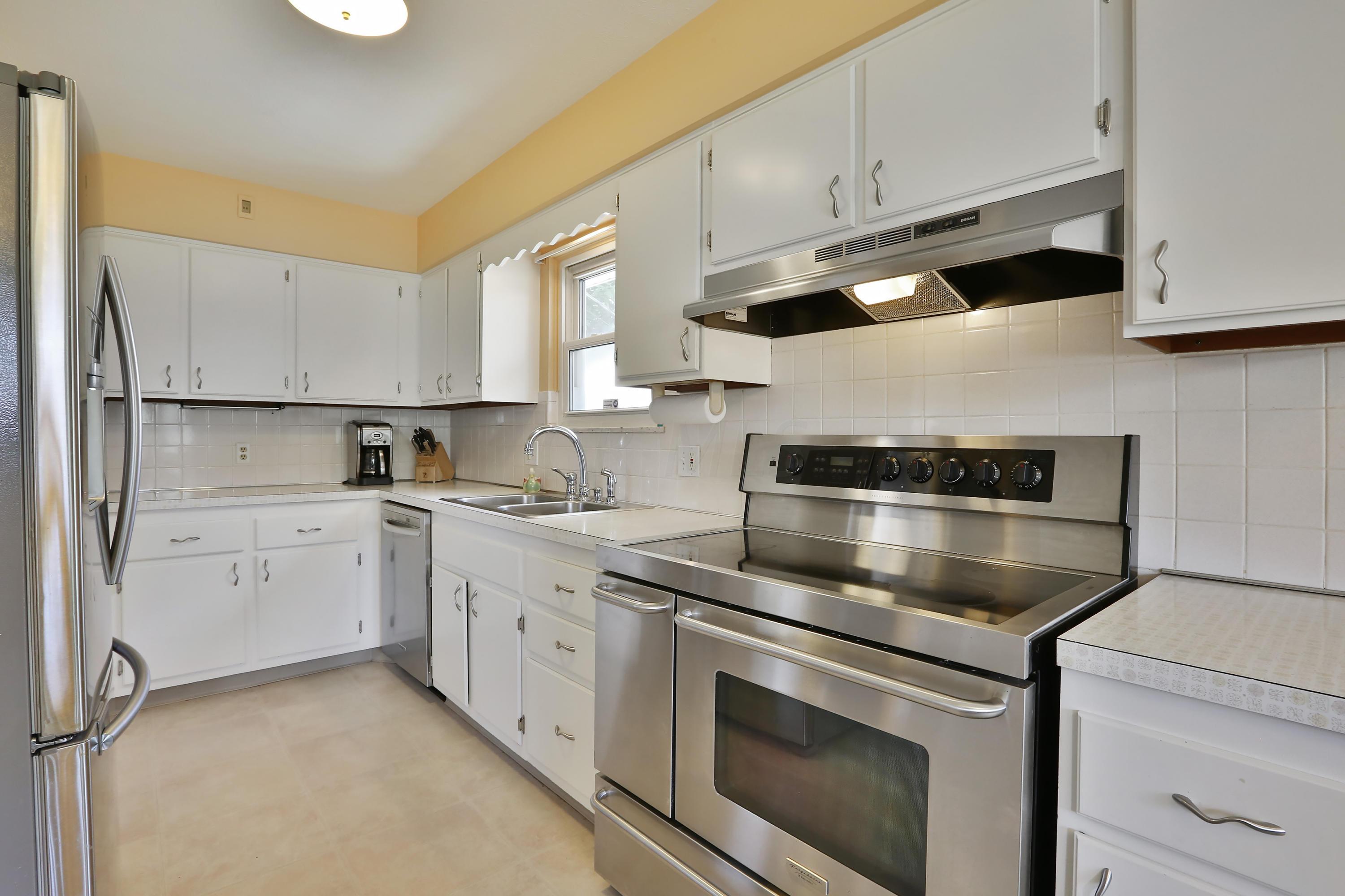 3849 Maize Road Columbus, OH 43224 - Photo 11 of 35 Gallery Image 11