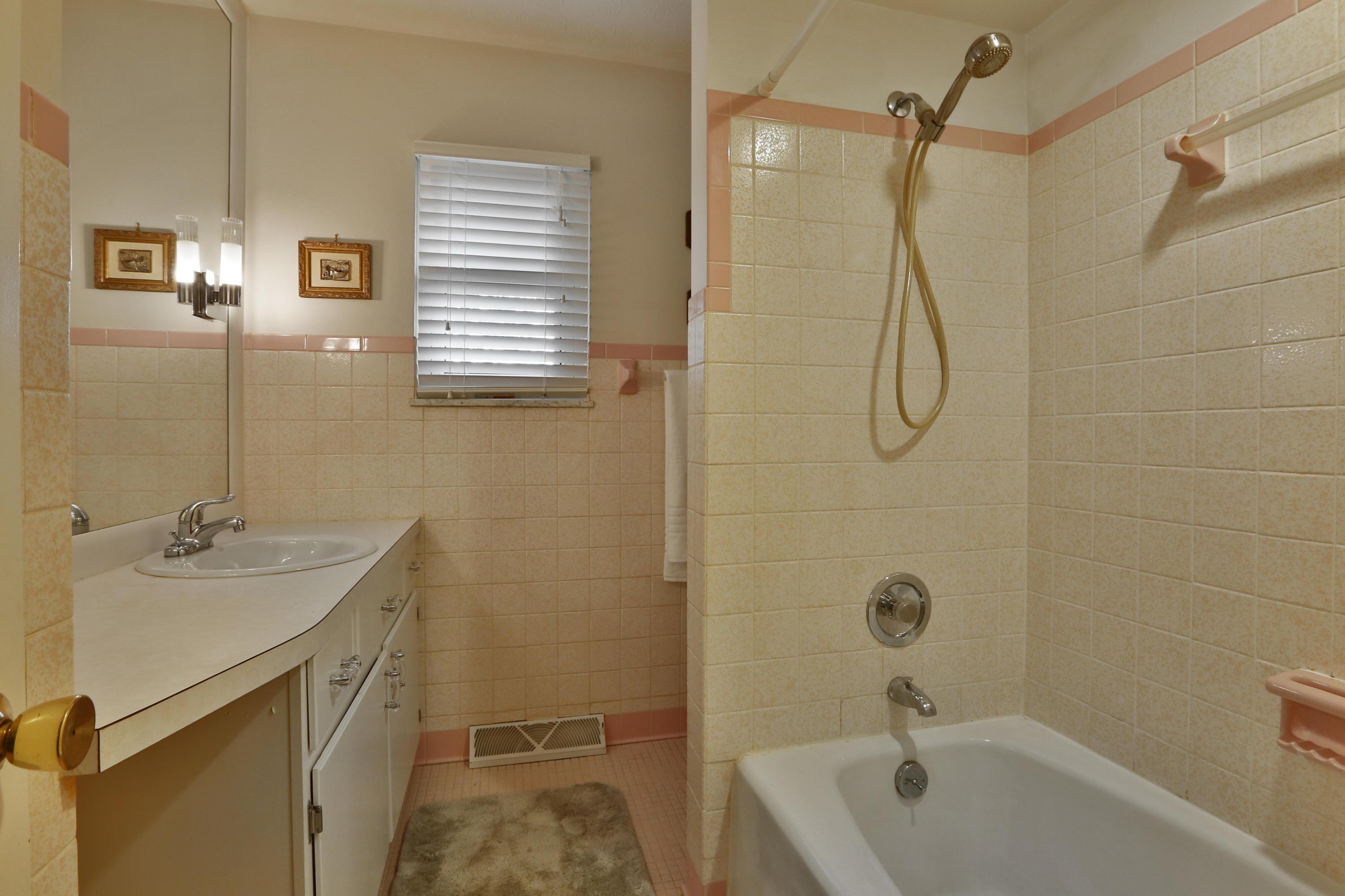 3849 Maize Road Columbus, OH 43224 - Photo 23 of 35 Gallery Image 23