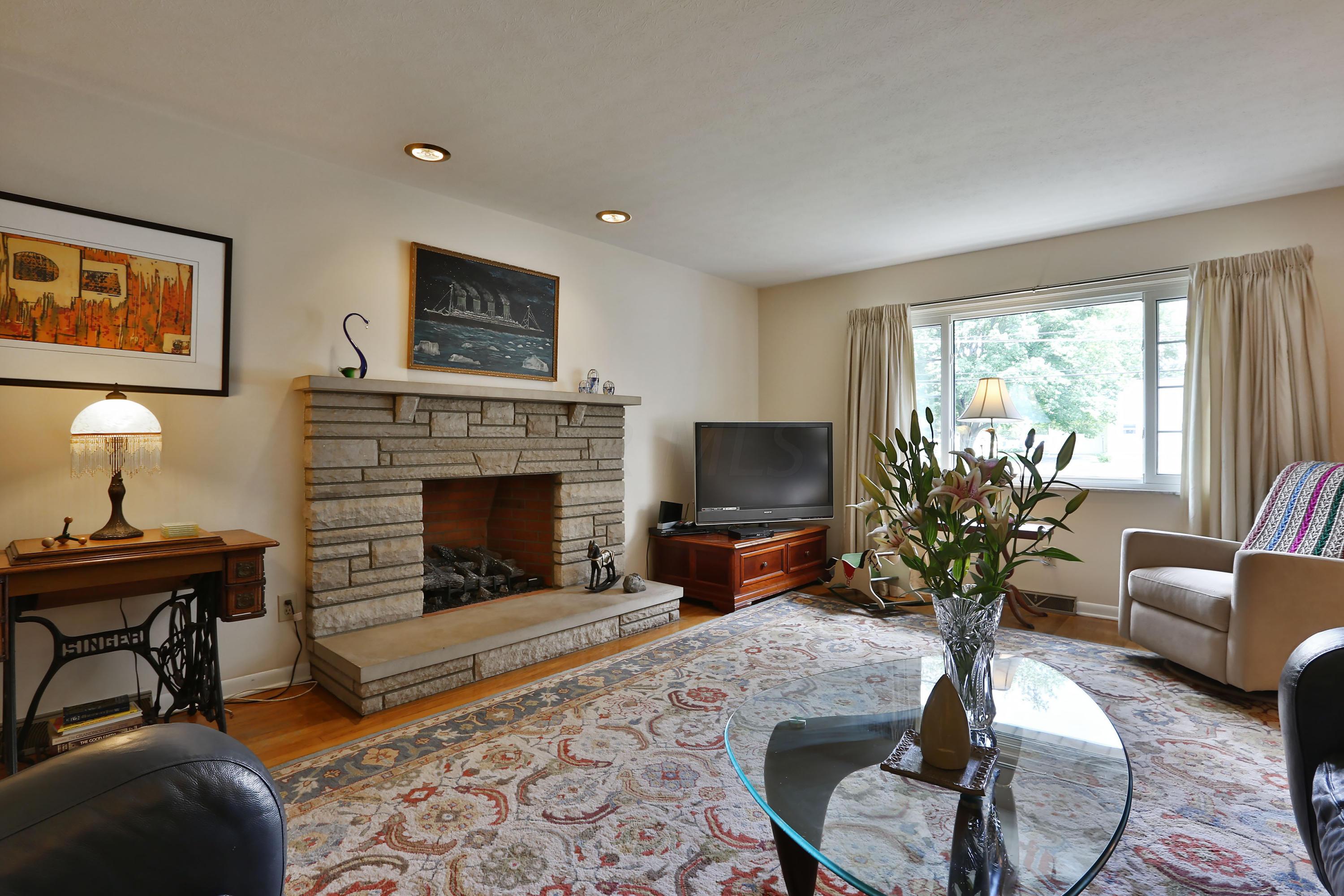 3849 Maize Road Columbus, OH 43224 - Photo 7 of 35 Gallery Image 7
