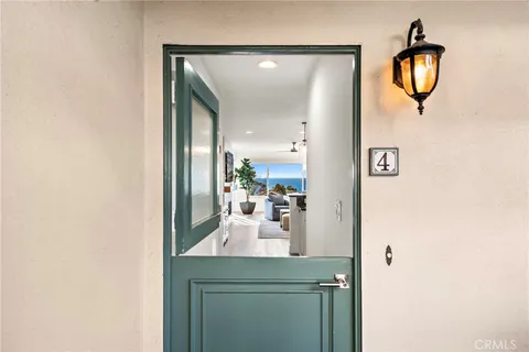 $1,400,000 | 240 Moss Street, Unit 4, Laguna Beach, CA 92651