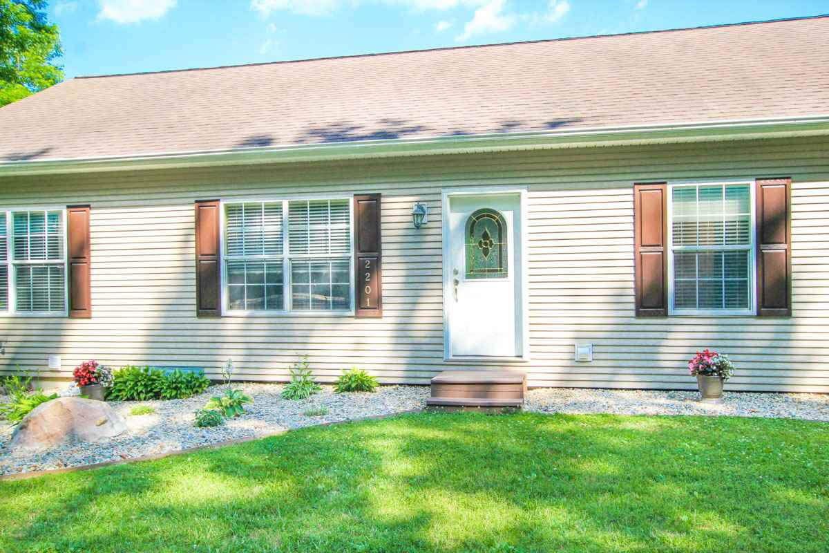 2201 Gilletts Lake Road Jackson, MI 49201 - Photo 1 of 23 Photo 1