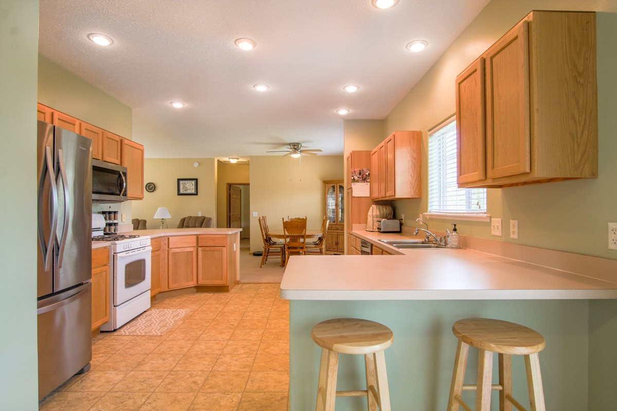 2201 Gilletts Lake Road Jackson, MI 49201 - Photo 4 of 23 Photo 4