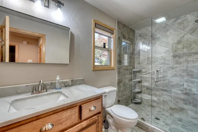 $589,000 | 144 Lexington Drive, Brasstown, NC 28902