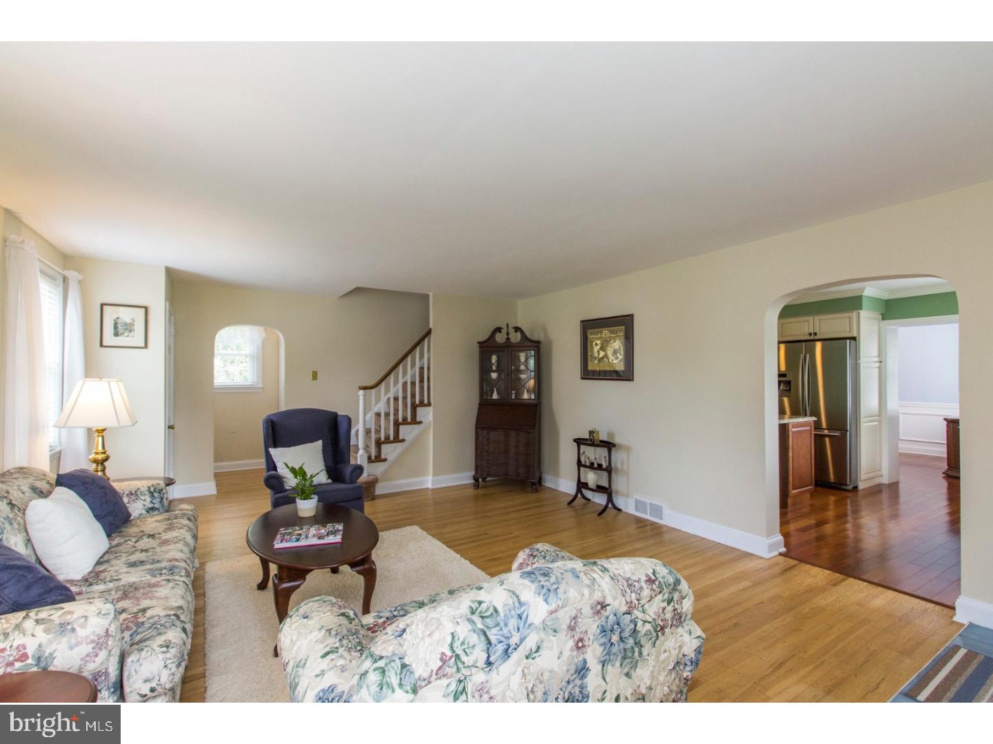 15 Rose Lane Springfield, PA 19064 - Photo 3 of 25 Living Room