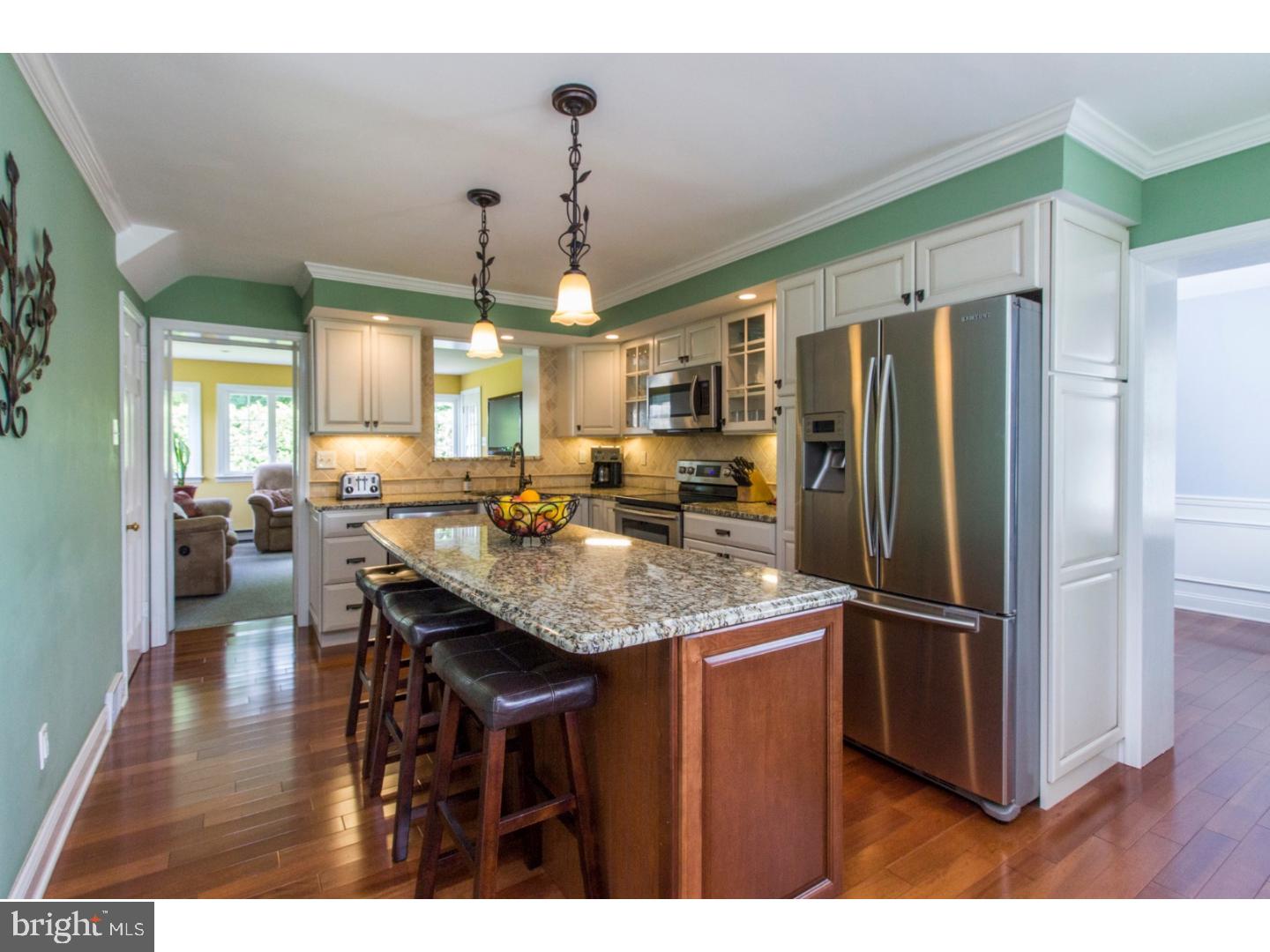 15 Rose Lane Springfield, PA 19064 - Photo 5 of 25 Kitchen