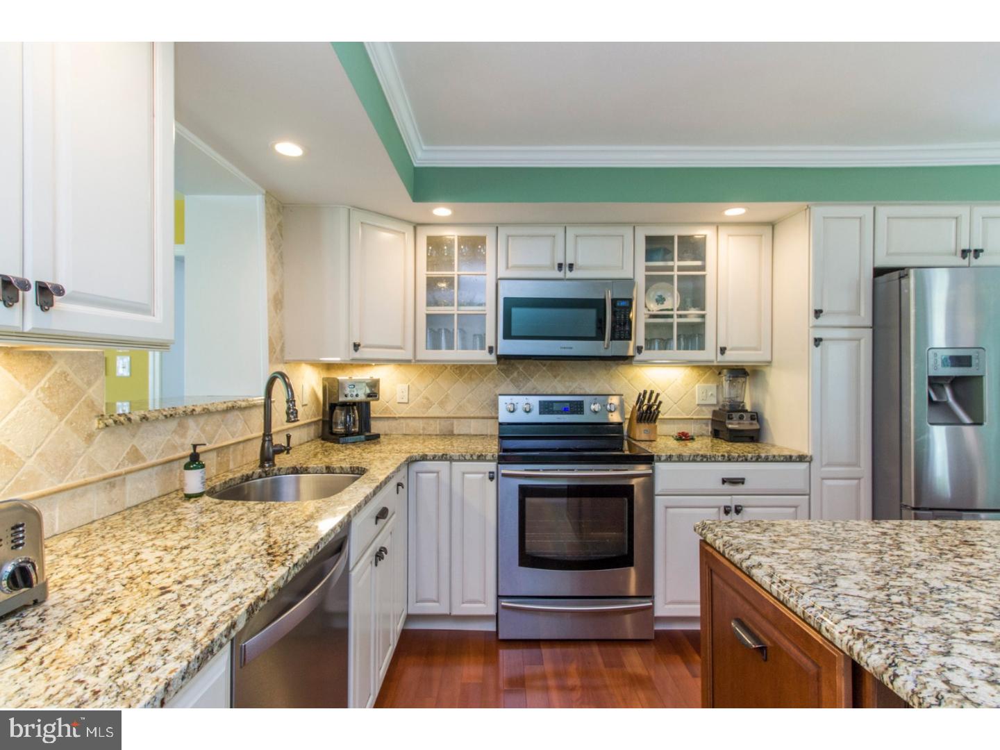 15 Rose Lane Springfield, PA 19064 - Photo 6 of 25 Kitchen