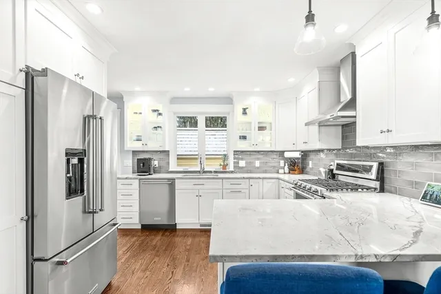 $899,000 | 10 Hesseltine Avenue, Melrose, MA 02176