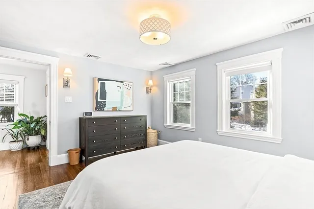 $899,000 | 10 Hesseltine Avenue, Melrose, MA 02176