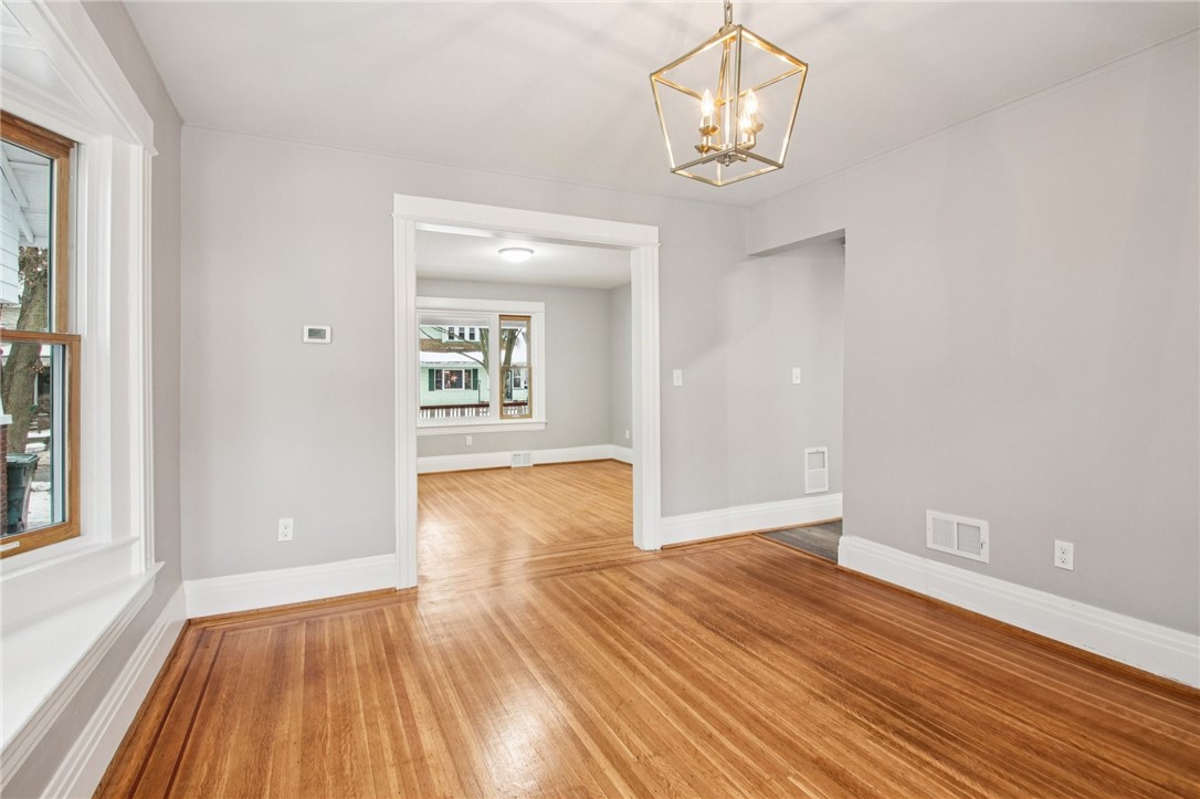 380 Rosewood Terrace Rochester, NY 14609 - Photo 16 of 37