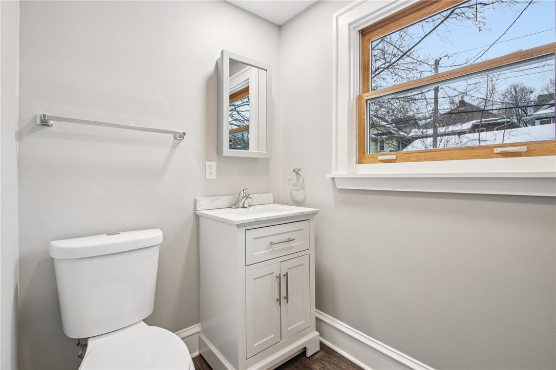 380 Rosewood Terrace Rochester, NY 14609 - Photo 18 of 37