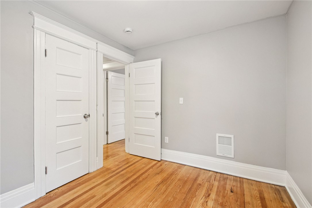 380 Rosewood Terrace Rochester, NY 14609 - Photo 23 of 37