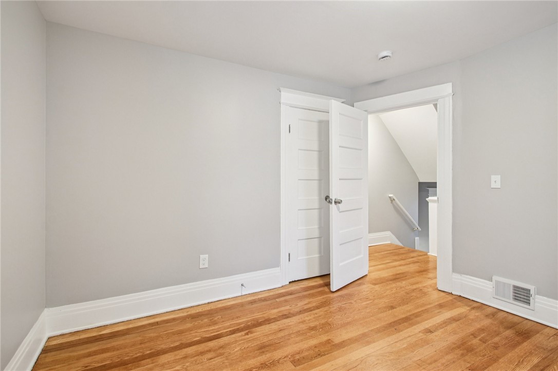 380 Rosewood Terrace Rochester, NY 14609 - Photo 27 of 37