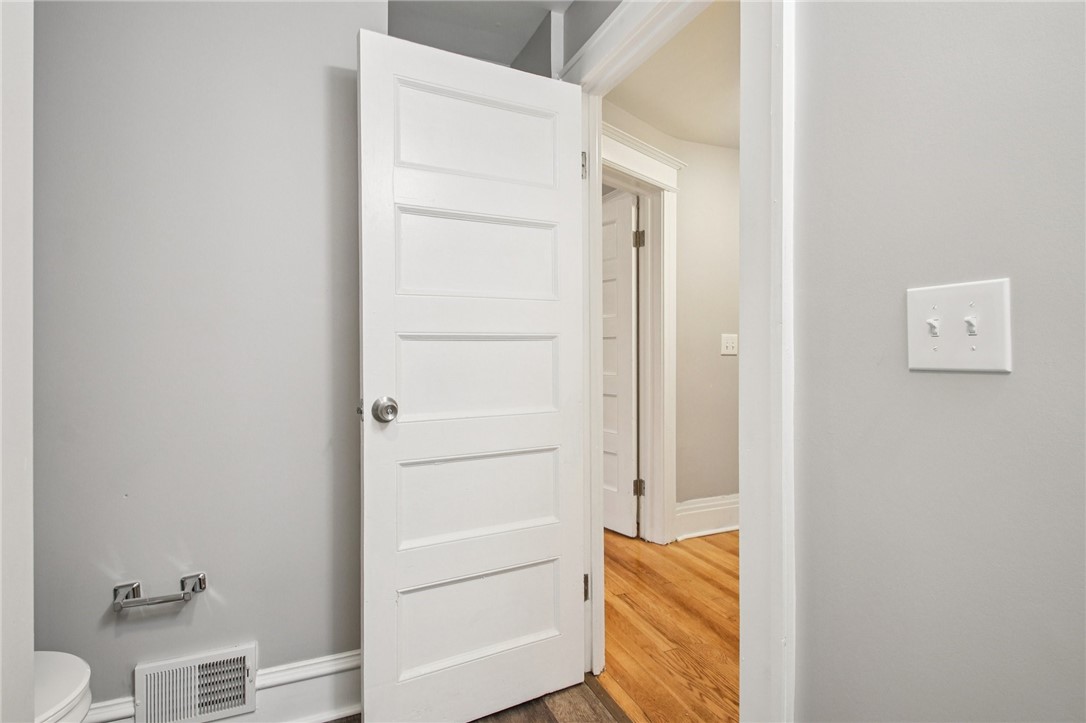 380 Rosewood Terrace Rochester, NY 14609 - Photo 30 of 37