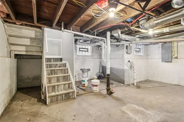 $155,000 | 380 Rosewood Terrace, Rochester, NY 14609