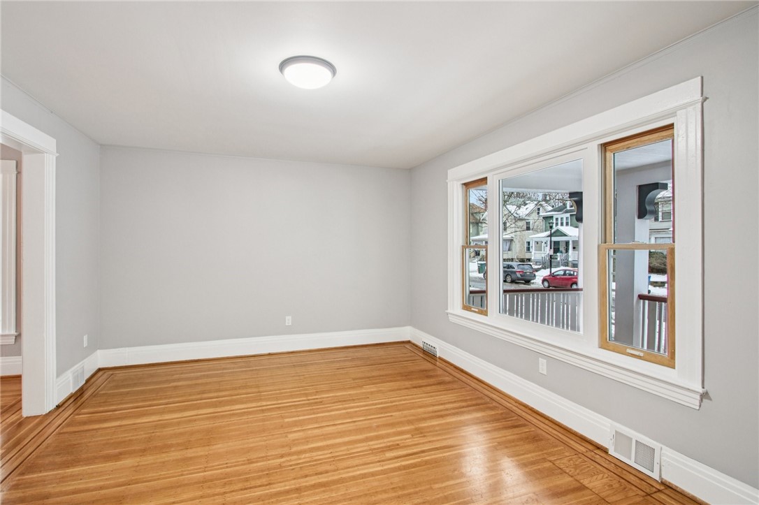 380 Rosewood Terrace Rochester, NY 14609 - Photo 9 of 37