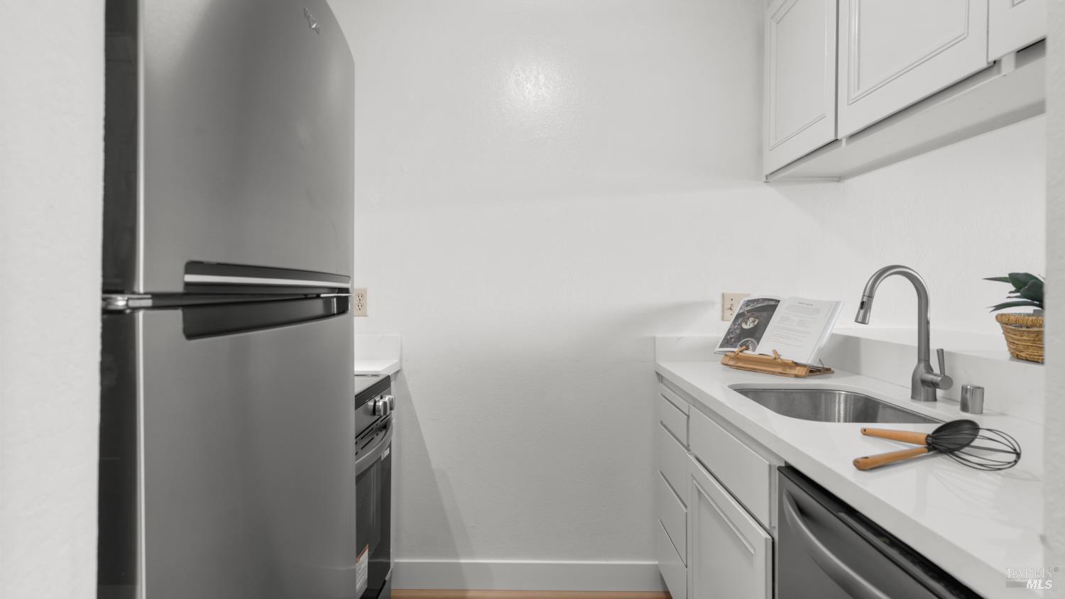 490 Canal Street, Unit 4 San Rafael, CA 94901 - Photo 9 of 25