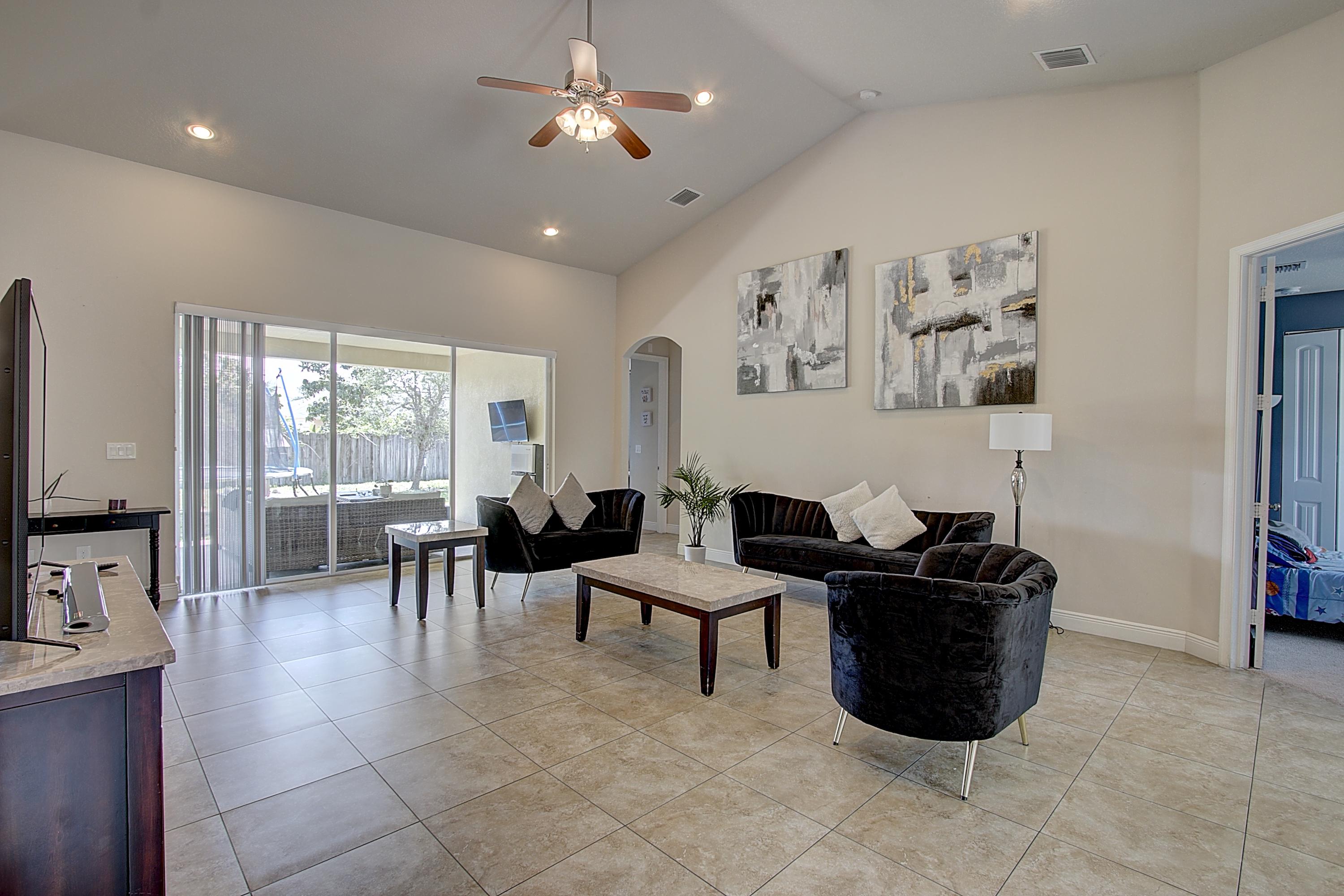 2549 Southwest Independence Road Port St. Lucie, FL 34953 - Photo 7 of 39 2549 SW Independence Rd 8