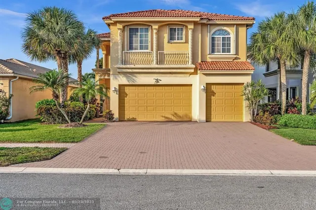 $675,000 | 136 Catania Way, Royal Palm Beach, FL 33411