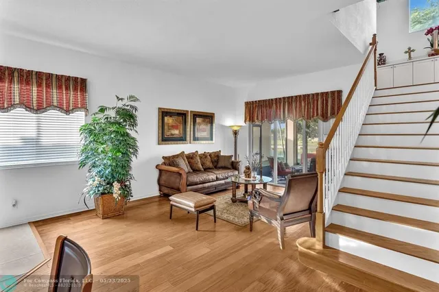 $675,000 | 136 Catania Way, Royal Palm Beach, FL 33411