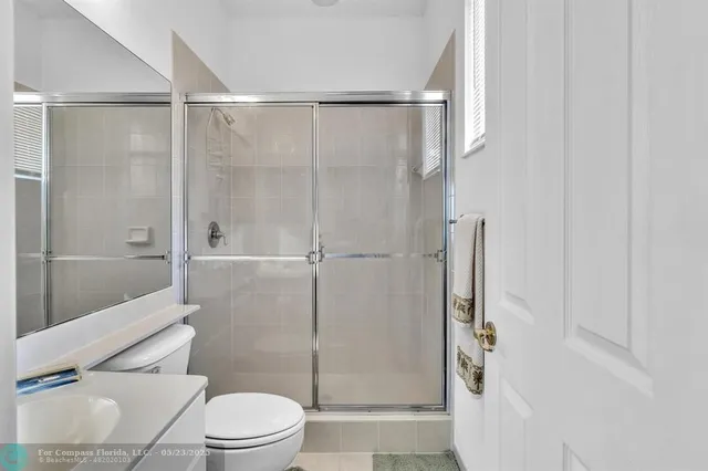 $675,000 | 136 Catania Way, Royal Palm Beach, FL 33411