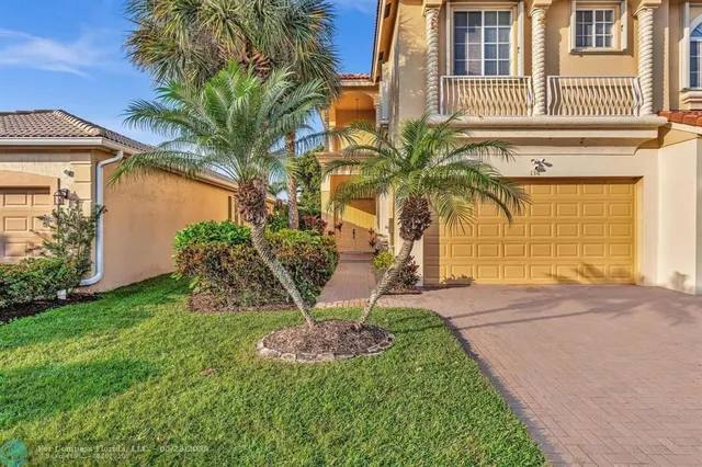 $675,000 | 136 Catania Way, Royal Palm Beach, FL 33411
