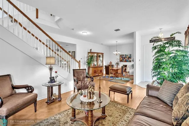 $675,000 | 136 Catania Way, Royal Palm Beach, FL 33411