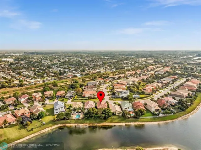 $675,000 | 136 Catania Way, Royal Palm Beach, FL 33411