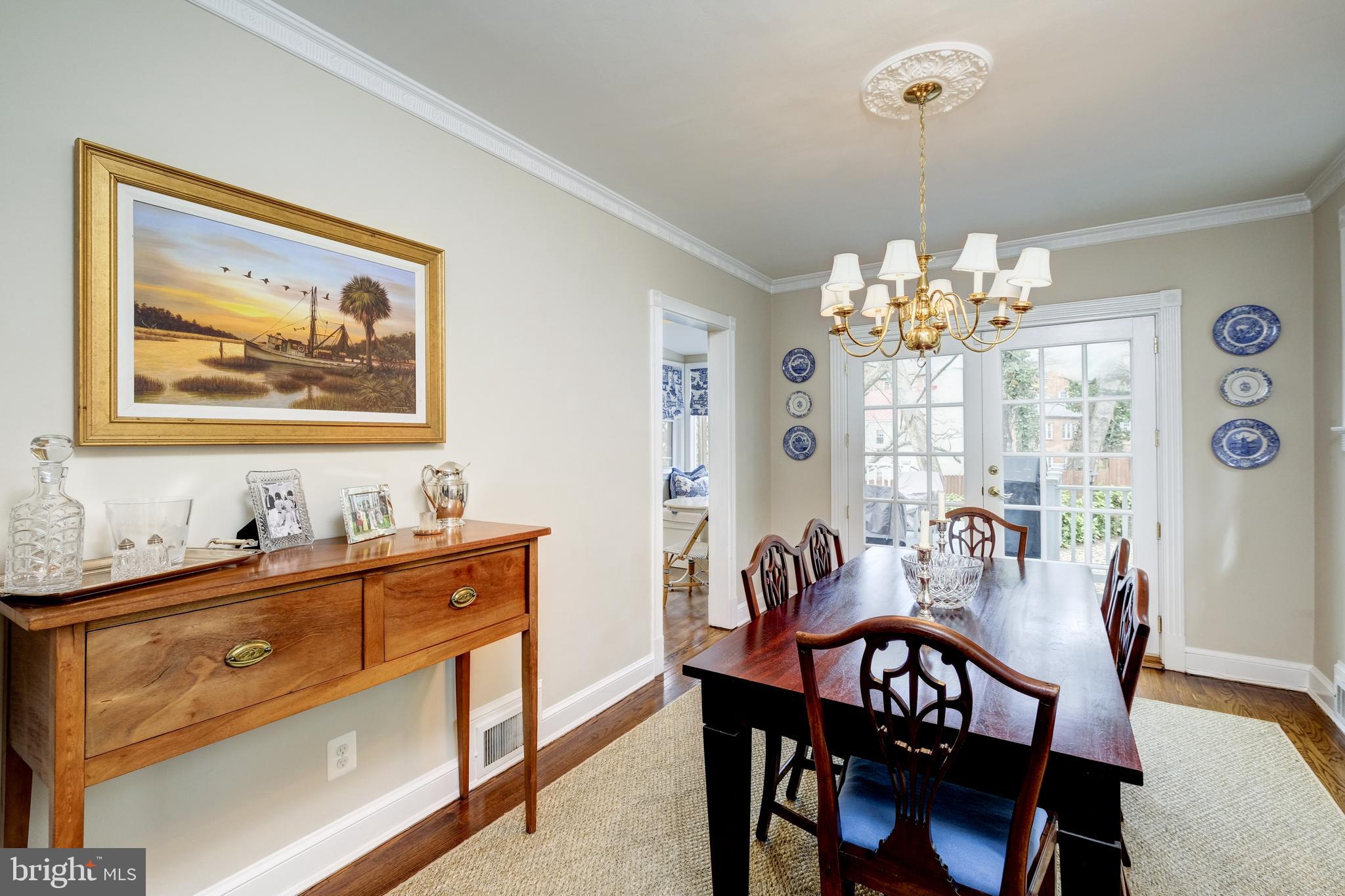 4843 Reservoir Road Northwest Washington, DC 20007 - Photo 7 of 25 Dining Room with French Doors to Deck