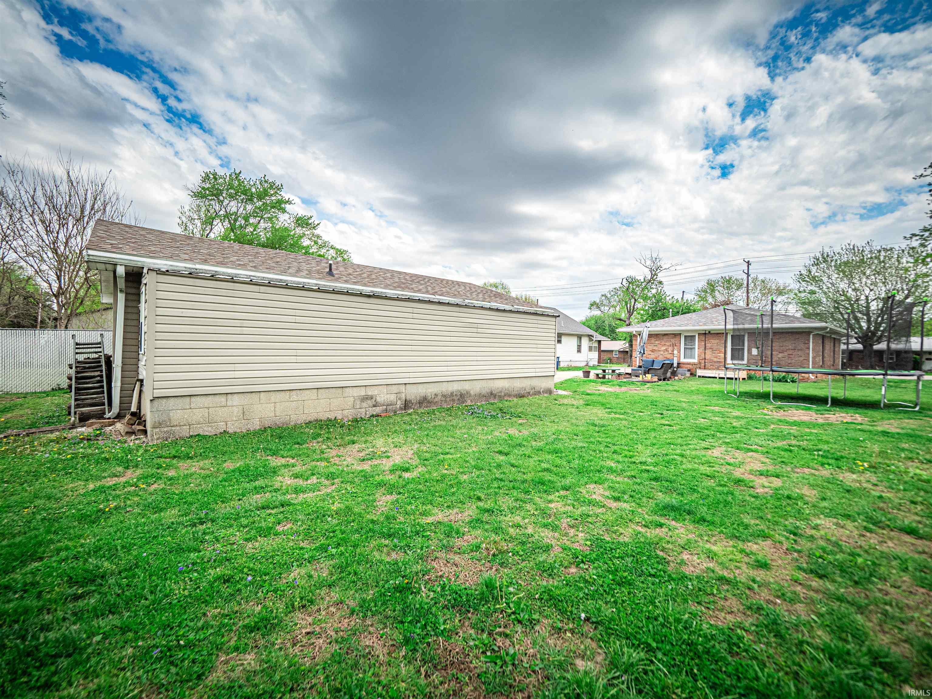 915 South Hall Street Princeton, IN 47670 - Photo 27 of 27