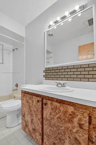 $3,000 | 6858 South Congress Avenue, Lake Worth, FL 33462