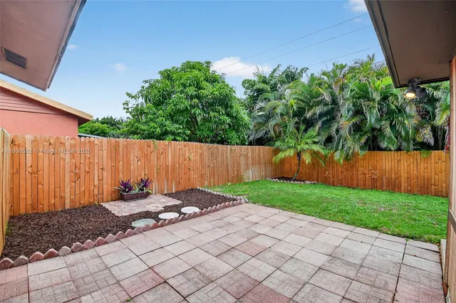 $3,000 | 6858 South Congress Avenue, Lake Worth, FL 33462