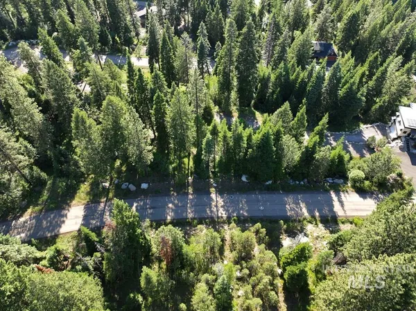 $300,000 | 1615 Majestic View Drive, McCall, ID 83638