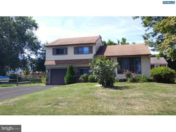 928 Hemlock Road Warminster, PA 18974 - Photo 1 of 13