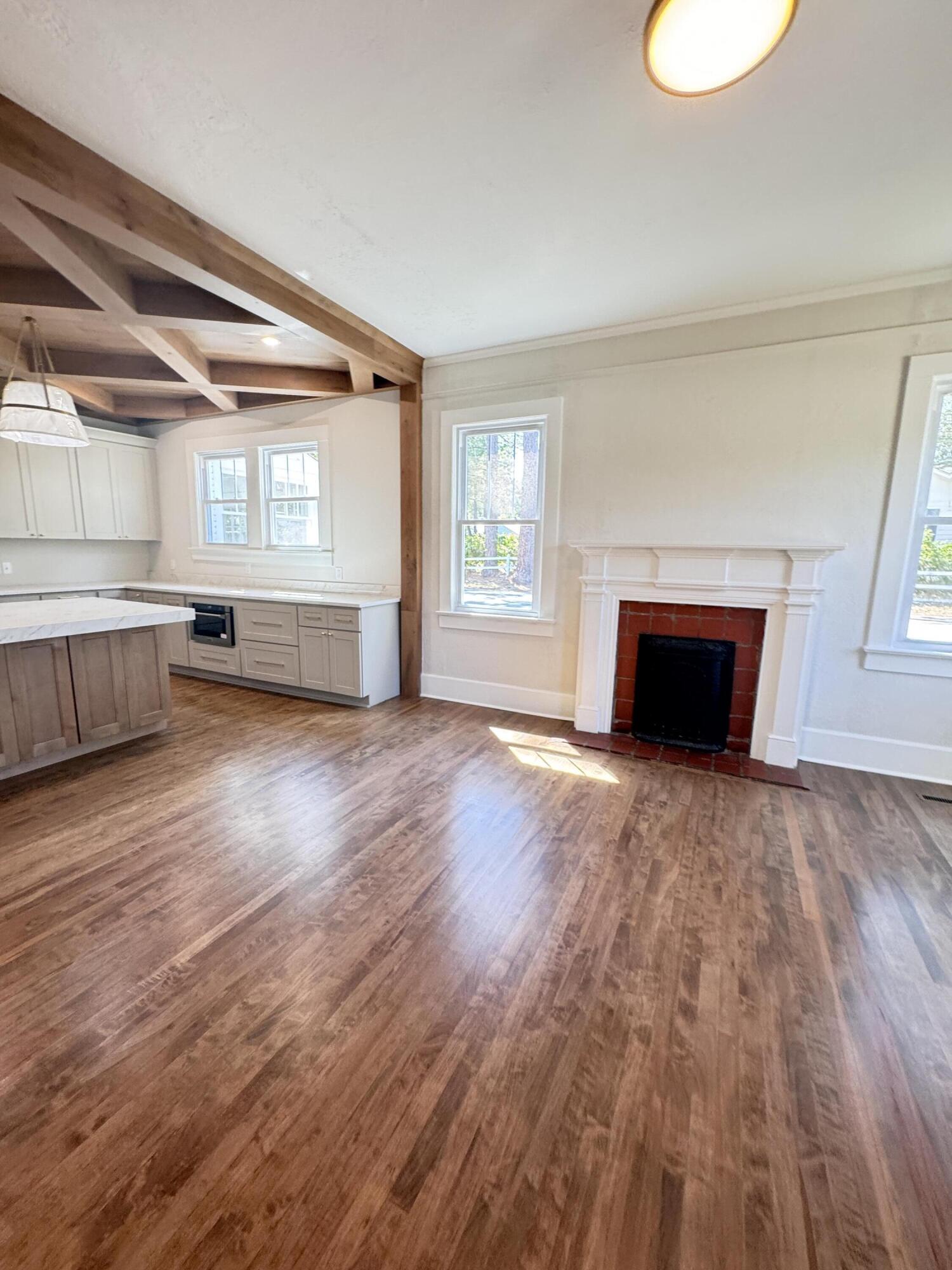 800 Hampton Street Walterboro, SC 29488 - Photo 24 of 136 800 Hampton Street (33)