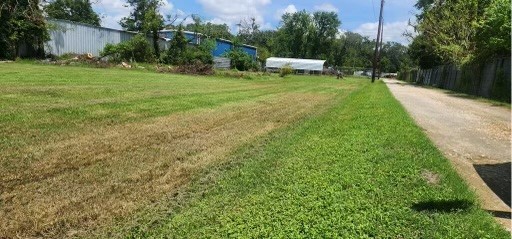 404 Gulf Bank Road Houston, TX 77037 - Photo 8 of 23 a view of a garden with an outdoor space