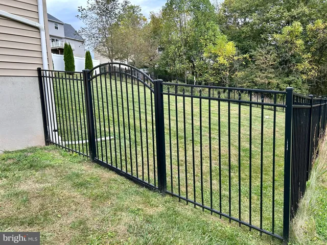 $337,500 | 110 Lynne Drive, Mount Wolf, PA 17347