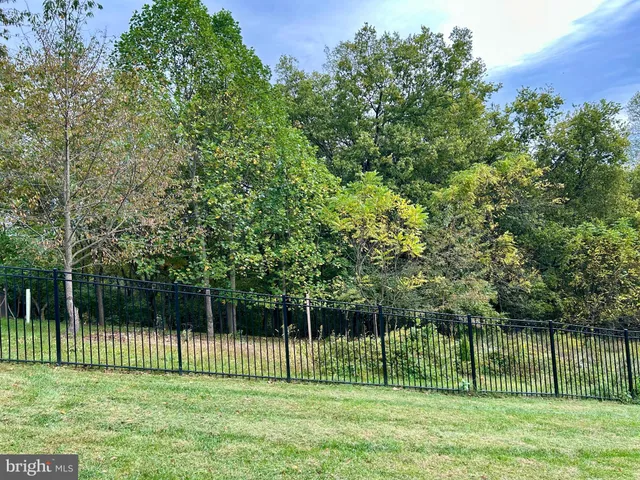 $337,500 | 110 Lynne Drive, Mount Wolf, PA 17347