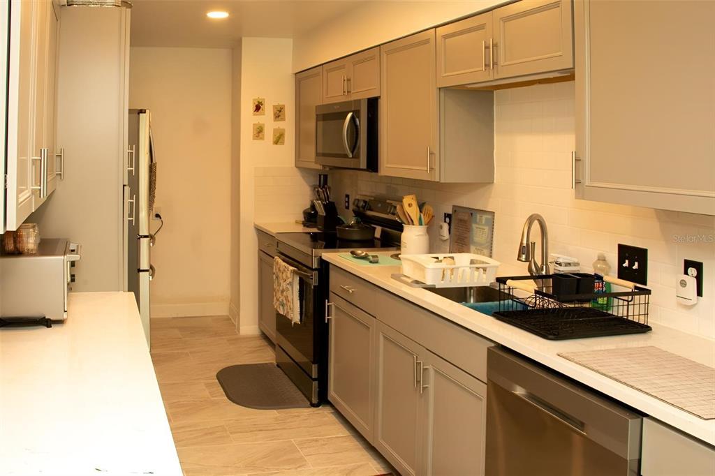 8424 Northwest 2 Place Gainesville, FL 32607 - Photo 11 of 59