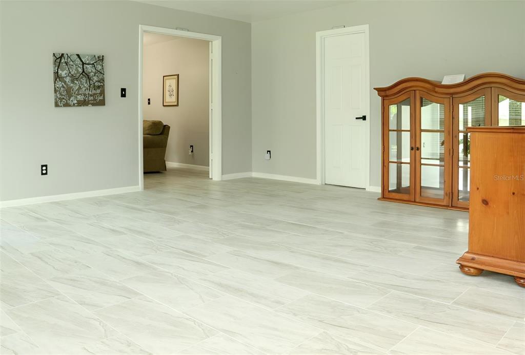 8424 Northwest 2 Place Gainesville, FL 32607 - Photo 14 of 59