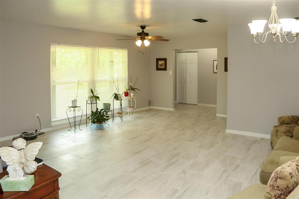 8424 Northwest 2 Place Gainesville, FL 32607 - Photo 5 of 59