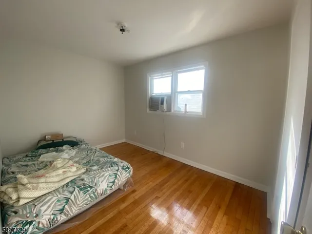 $2,400 | 26 East 2nd Street, Clifton, NJ 07011