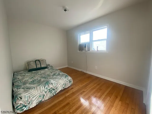 $2,400 | 26 East 2nd Street, Clifton, NJ 07011