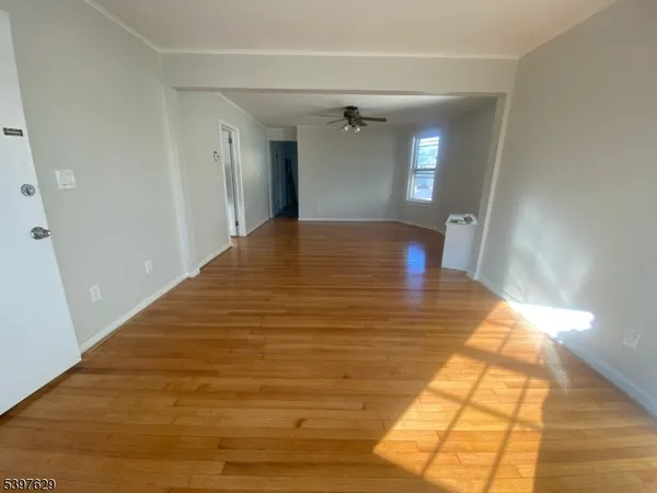 $2,250 | 26 East 2nd Street, Clifton, NJ 07011