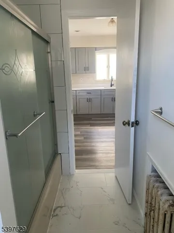 $2,400 | 26 East 2nd Street, Clifton, NJ 07011